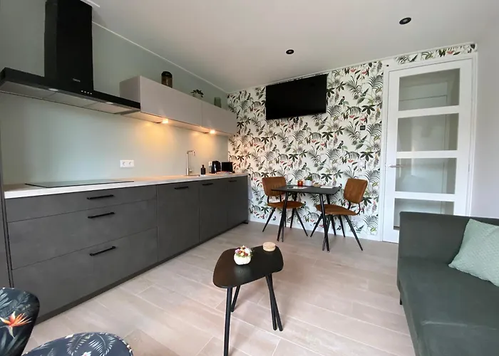 Viruly32Holiday Voor 2 Personen En 1 Baby